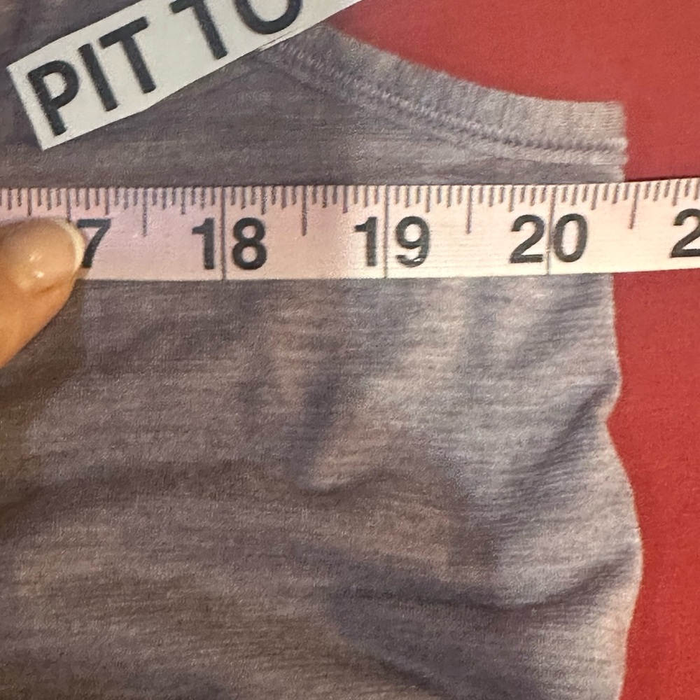 SIZE M/L? Lululemon Athletica Heathered Gray Muscle Tee - Picture 6 of 7